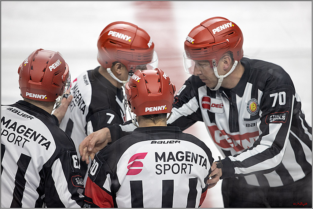 PENNY DEL 1. Playoff Runde;  Koelner Haie - ERC Ingolstadt; Koeln, 05.04.2022
